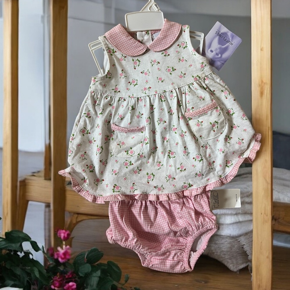 Charming Floral Set - Picture 2 of 8